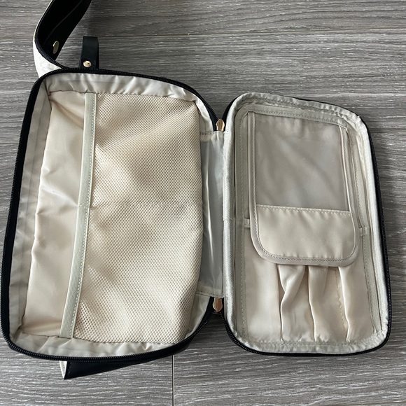 Makeup & Brushes Organizer Bag - Picture 9 of 12